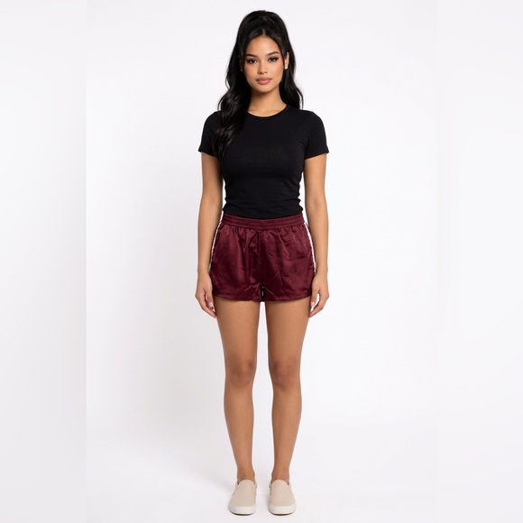 Le Lis Pants - Le Lis Women’s Satin Athletic Shorts - Burgundy nwt